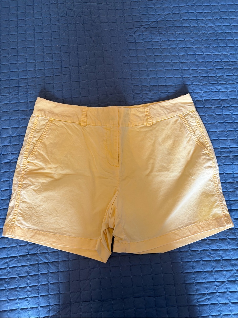 Vineyard Vines Pale Yellow Women’s Shorts